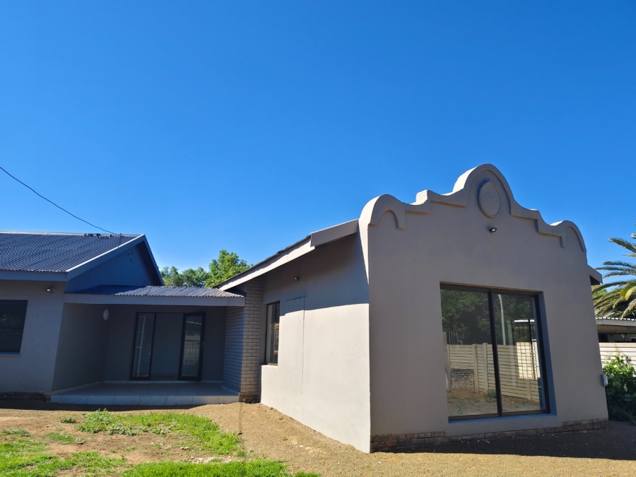 To Let 4 Bedroom Property for Rent in Bayswater Free State